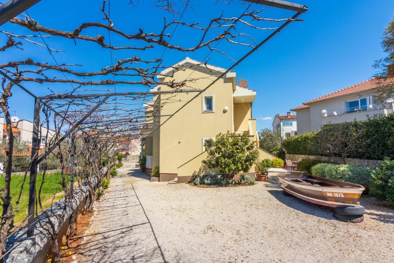 Apartments Vesna Malinska Εξωτερικό φωτογραφία