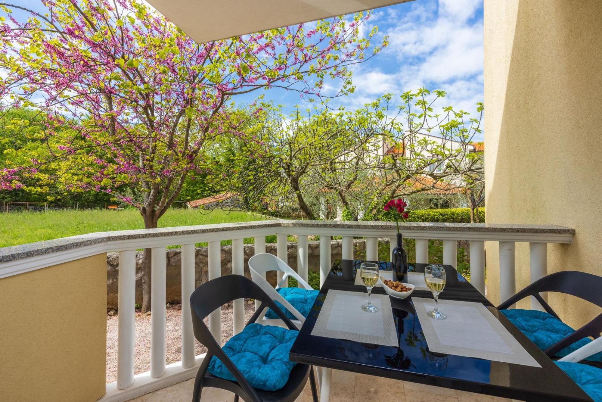 Apartments Vesna Malinska Εξωτερικό φωτογραφία