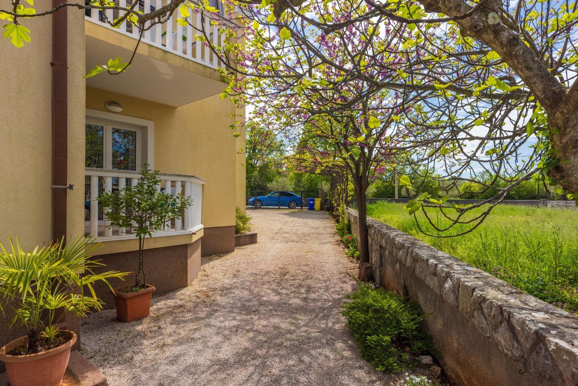 Apartments Vesna Malinska Εξωτερικό φωτογραφία